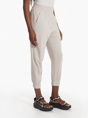Vuori Villa Jogger Cream Medium